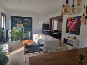 Elegant Family Home in Cabrils