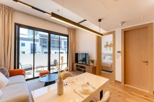 Luxury 1 Bedroom Apartment in JVC with Pool