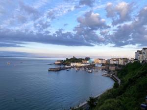 The Snug, Tenby
