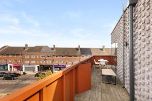 Luxury Wembley 2 bed Flat - Sleeps 9
