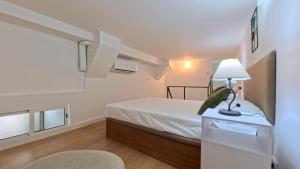 Duplex Retreat with AC in Madrid, Ideal for 4
