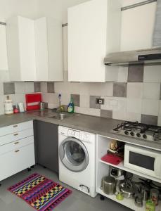 Charming 2-Bedroom Apartment in the Heart of Genova