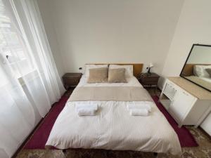 Vassena Lake House Steps from Lake Como and Free Park