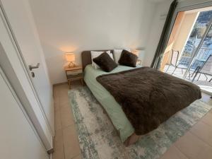 Cimes B202 by Avecoeur