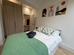 Apartment Sleeps 5 with Enclosed Garden