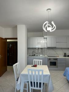 Apartament 6 B