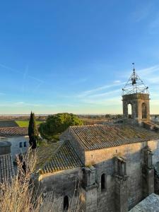 Appart 6 pers dans château clim, tourelle privée