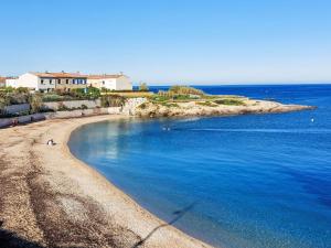 Apartment Les Rivages de Coudoulière-31 by Interhome