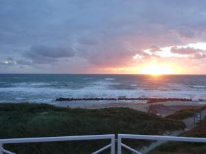 Holiday Home Hillegonde - 84m from the sea by Interhome