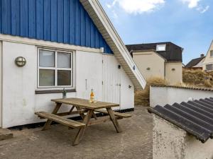 Holiday Home Hillegonde - 84m from the sea by Interhome