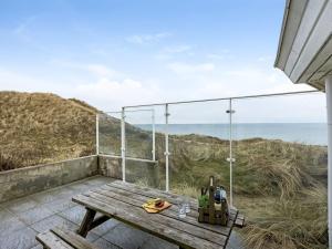 Holiday Home Hillegonde - 84m from the sea by Interhome