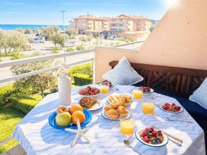 Apartment Port Pals Summer Vibes by Interhome