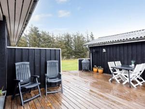 Holiday Home Pertti - 400m from the sea by Interhome