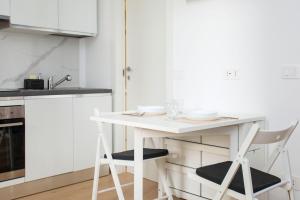Navigli Studio 6 - Two Steps from Porta Genova by InnStay