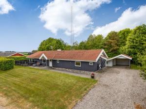 Holiday Home Irlin - 850m from the sea by Interhome