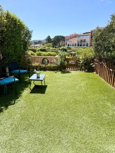 Apartment with Garden, next to the pool and beach, close to Saint-Tropez