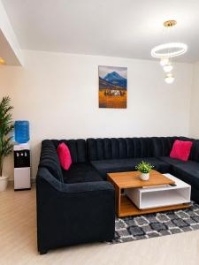 Elegant 2 Bedroom, Amaziah Apartments Waiyaki Way muthiga kinoo