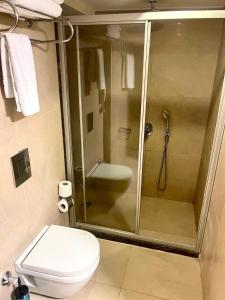 Aven Hotel