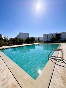 Pool Spot 2026 - Golf Experience - Piscine - Jardin