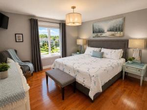 Spacious Luxury 4BR Getaway Near Casino and Magic Mountain