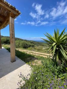 Cottage Alchimiza Isola Rossa Hills