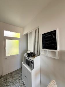 Vila Marize Cozy family home w a view of the Atlantic