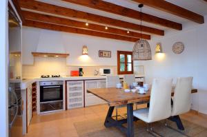 Encantadora finca con piscina en la naturaleza