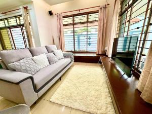 Dual Balinese Villa Bkt Indah KTV Room Wedding Party