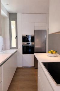 Aspasia 2BR Luxury Apartment with Jacuzzi & Private Acropolis View