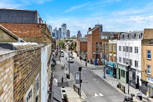 Huge Hoxton Apartment- Private Roof Terrace