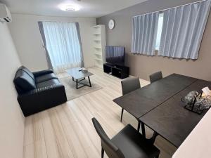 Near Osaka Castle 7 min walk Quiet area Max 5