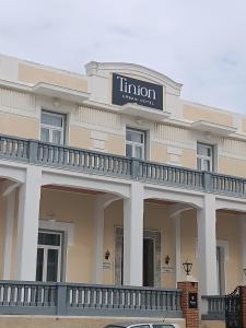 Tinion Hotel