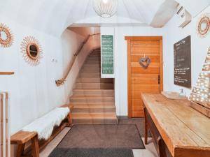 Charmant 3 pièces avec balcon, piscine et poêle à bois, proche des pistes à Serre Chevalier-Chantemerle - FR-1-762-26