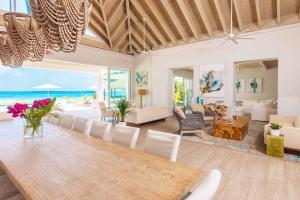 Luxury 9 Bedroom Beachfront Villa in Ocho Rios Jamaica