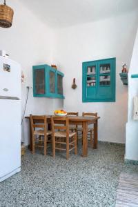 Kythira Stone House with Arch & Garden