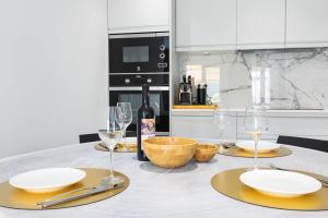 Marbella Del Mar City Centre With Sea Views