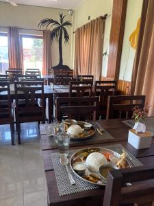 Hotel Sauraha Village
