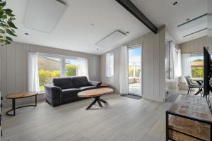New! Brasa aan Zee