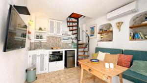 Calle Garral 5, Casita Chica