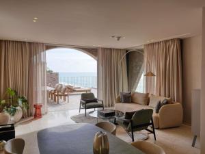 Green Coast Hotel MGallery Collection