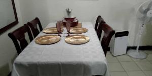 Condo near BGC Cypress Towers with 100MPBS Wifi