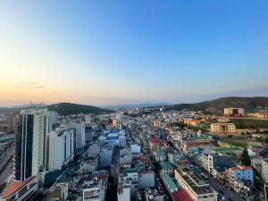 The Halong Bay view - 3Br