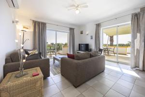 CoolHouses Algarve Luz, 2 Bed semi detached villa, Jardim das Palmeiras condominium, Villa A