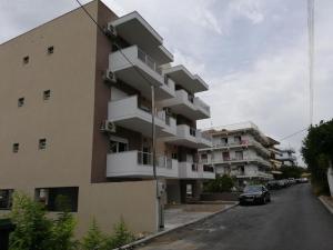 Crystal Blue apartments four seasons