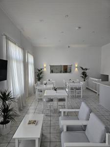 Anthousa Hotel