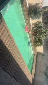 Beau Logement avec Piscine chauffée
