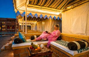 Jaisalmer Desert camp sam sand dunes