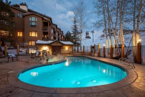 AN116 - Antlers Steamboat Springs