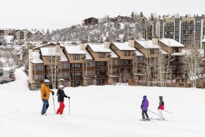 AN116 - Antlers Steamboat Springs