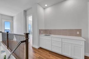 3 BR 3 BA, Lakeside Townhouse mins to Kemah & NASA